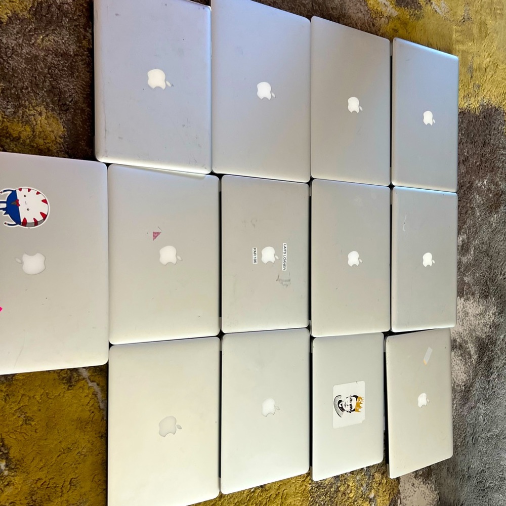 MacBook Air MacBook Pro MacBook minis